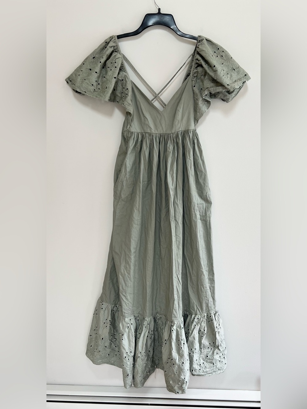En Saison Anthropologie Eyelet Flutter Sleeve Cotton VNeck Maxi Dress Pockets XS - Picture 2 of 12